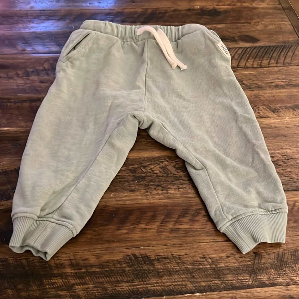 12M H&M light green Sweatpants